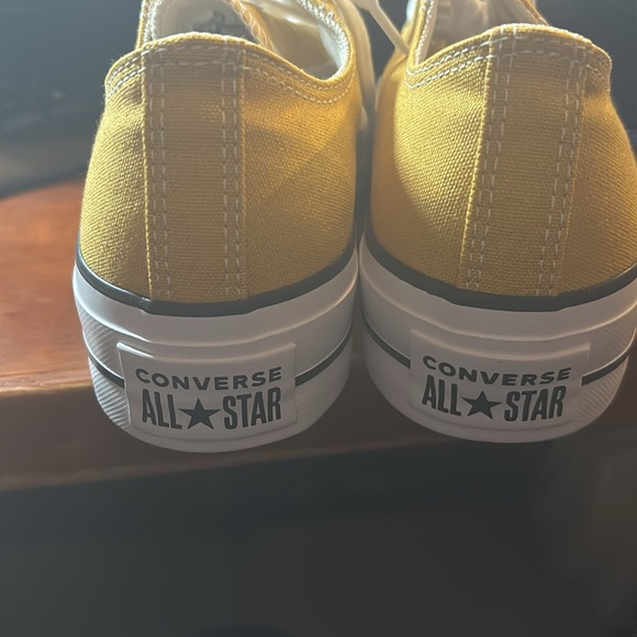 NEW CONVERSE PLATFORMS - Picture 5 of 6